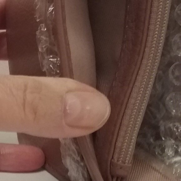 NEW Banana Republic Pink Leather Wallet - Picture 5 of 5